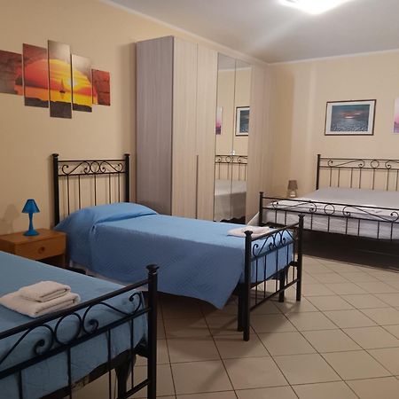 Casa Vacanze Iris, Appartamento Turistico Равенна Экстерьер фото